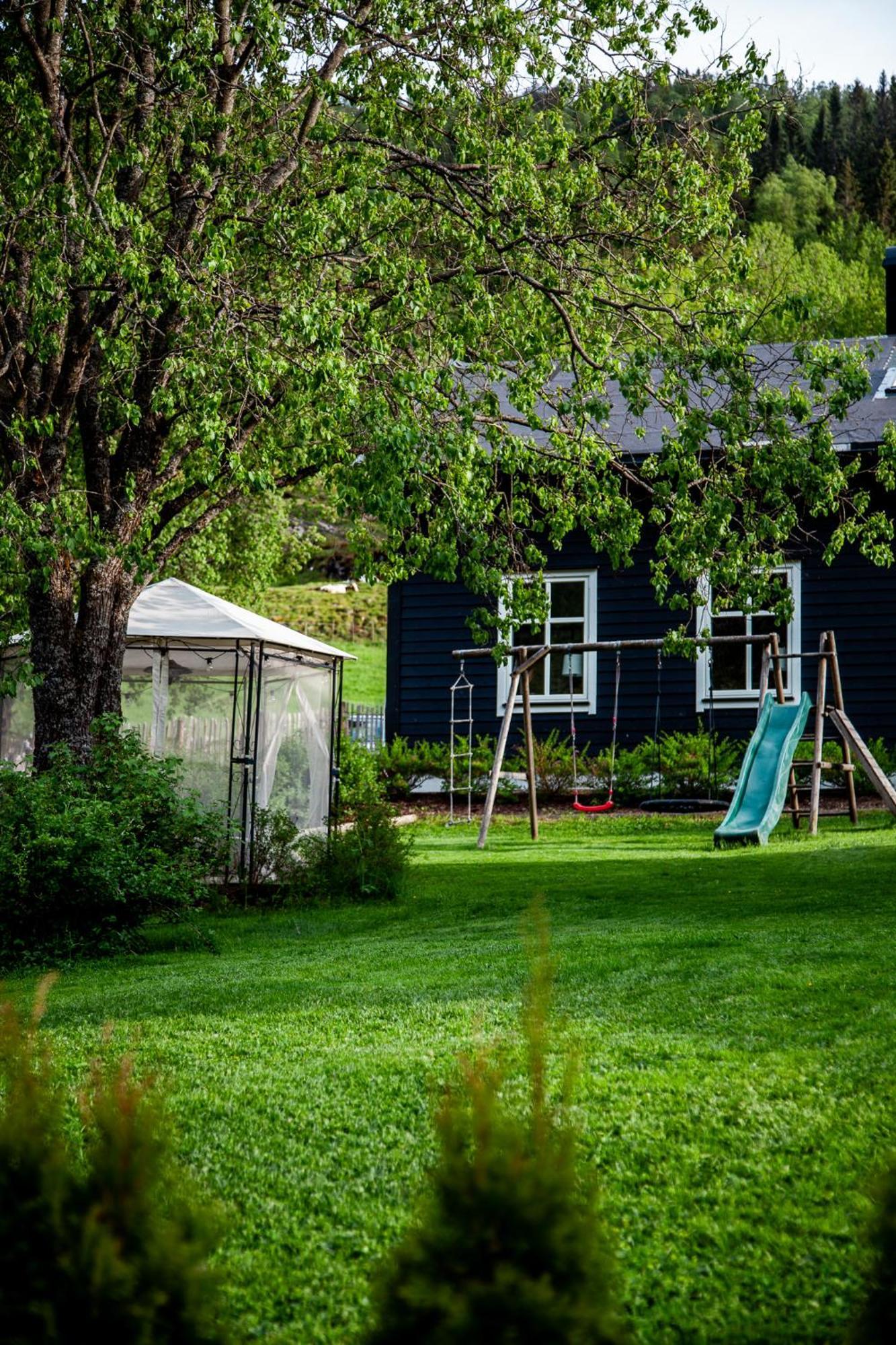 Tuftegarden Hotel Viksdalen Buitenkant foto